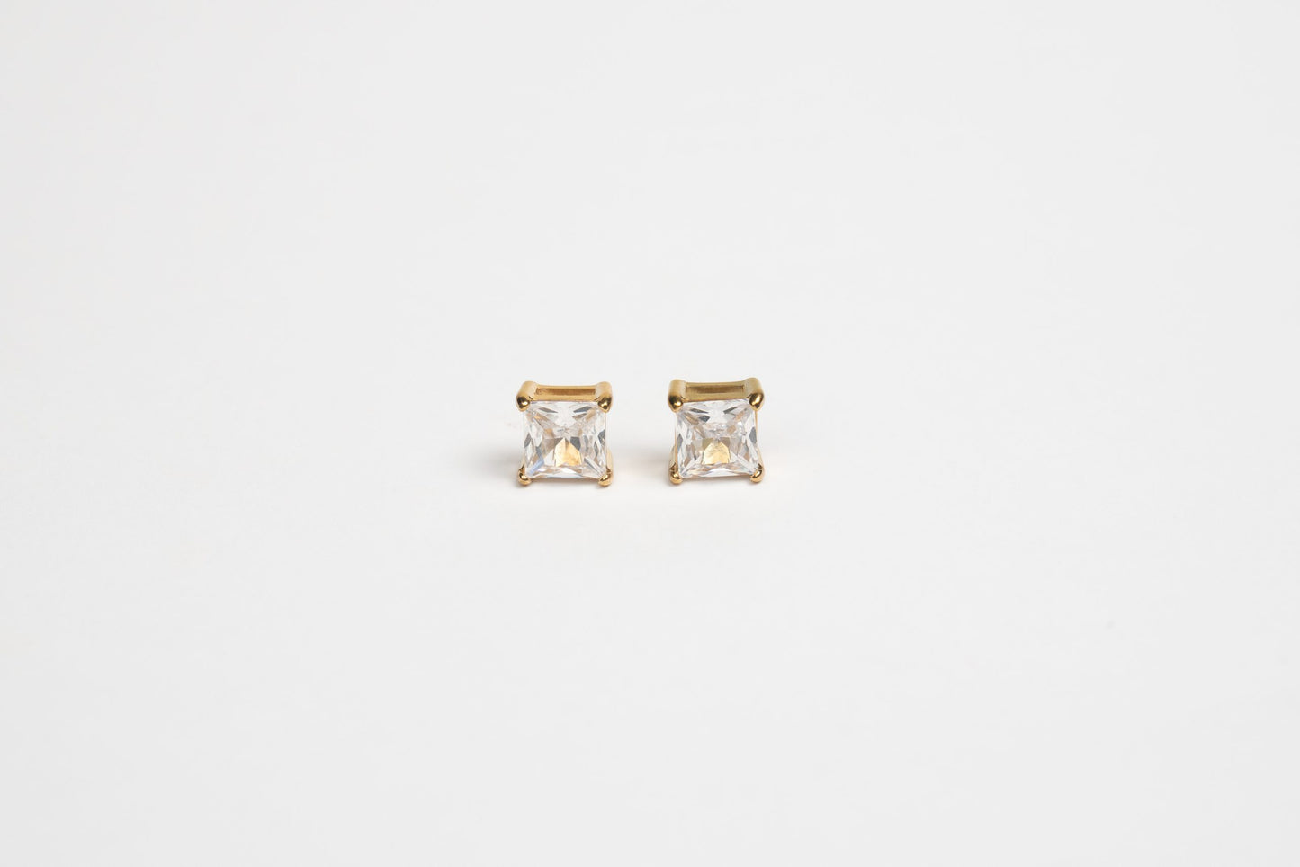 Елегантни обеци “Crystal Squares” S925