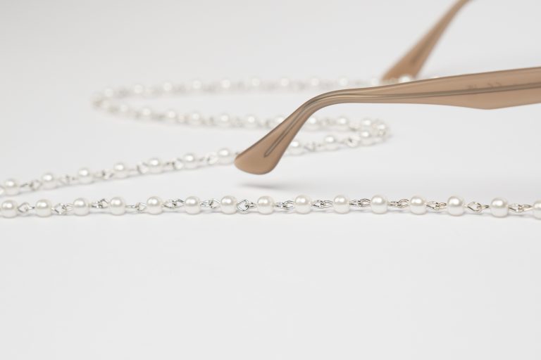 Връзка за очила “Pure Pearl”